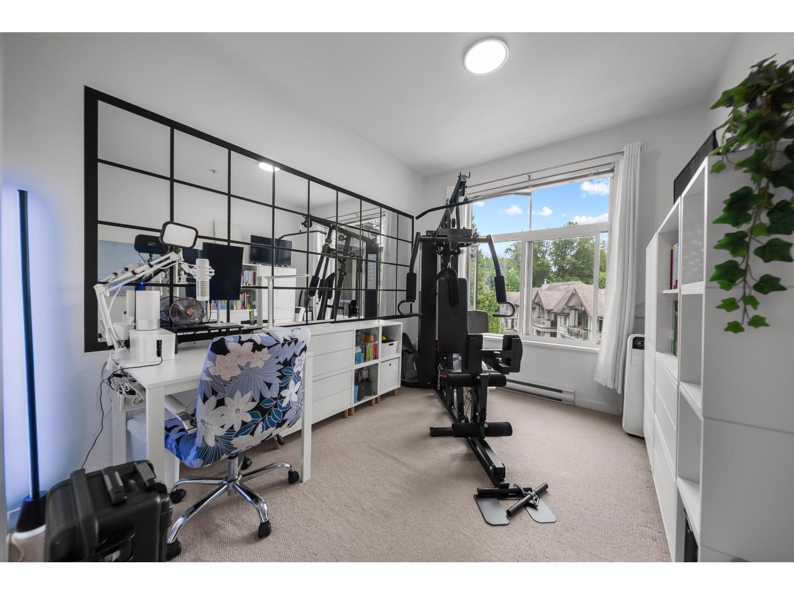 418 33318 E Bourquin Crescent Property Photo 14