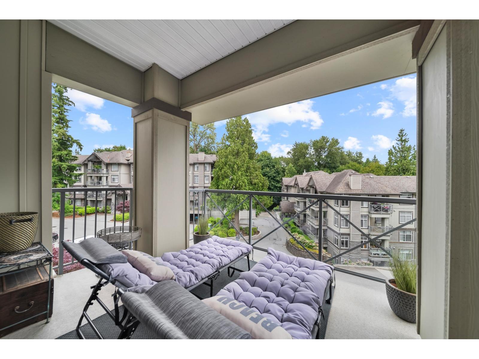 418 33318 E Bourquin Crescent Property Photo 16