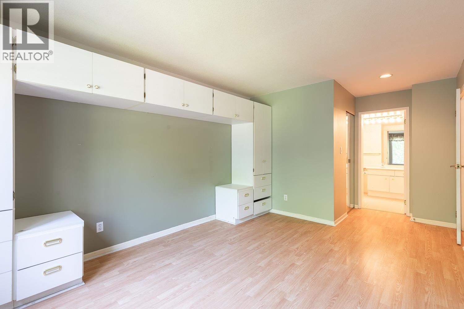 208 1695 Augusta Avenue Property Photo 20