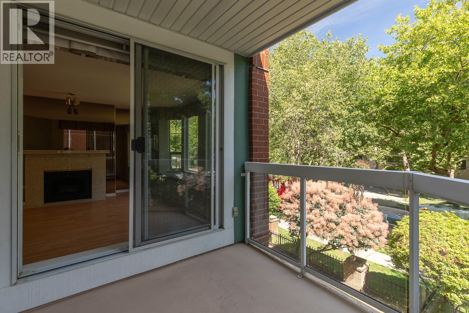 208 1695 Augusta Avenue Property Photo 26