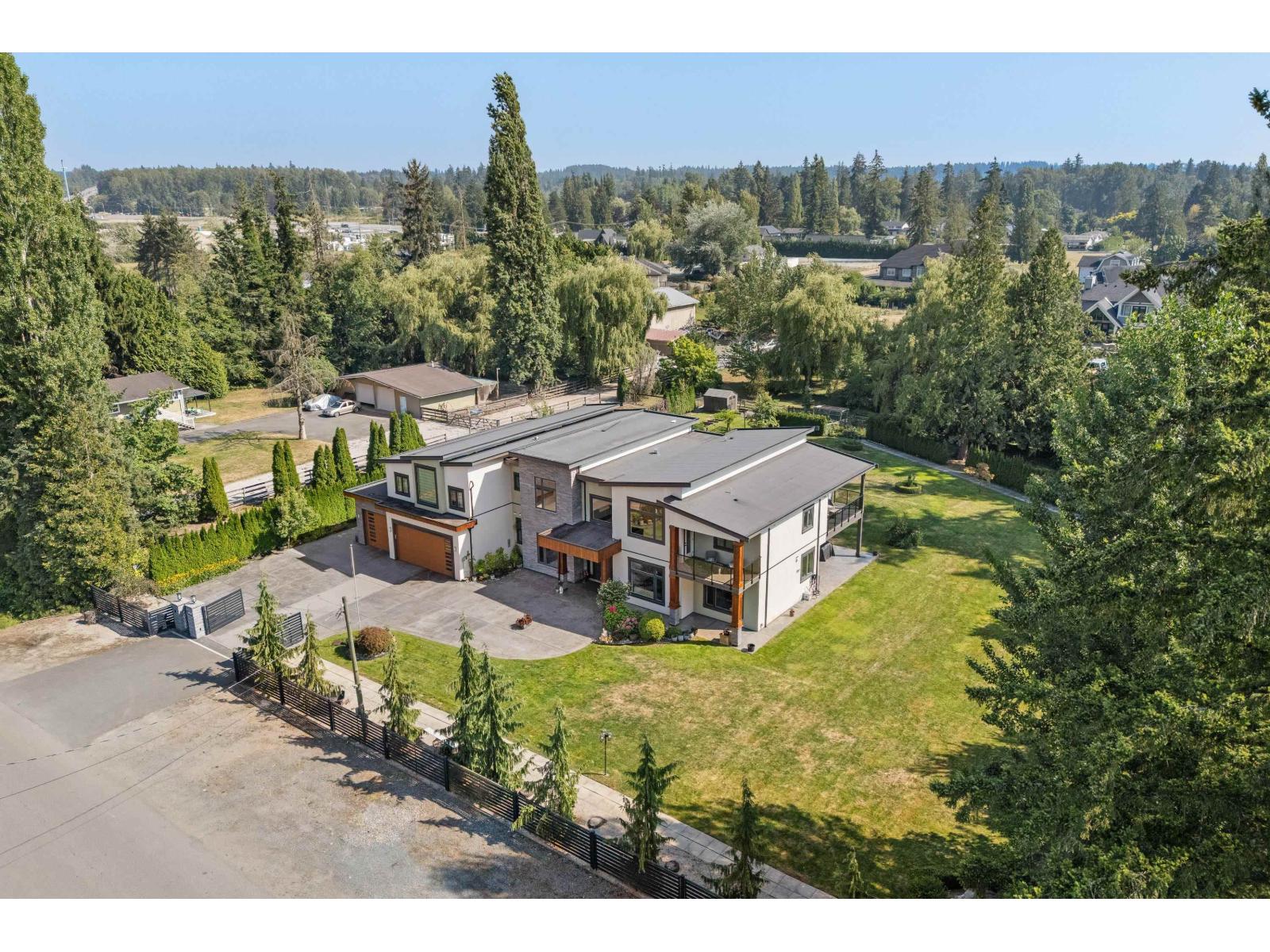 22998 74 Avenue Property Photo 3