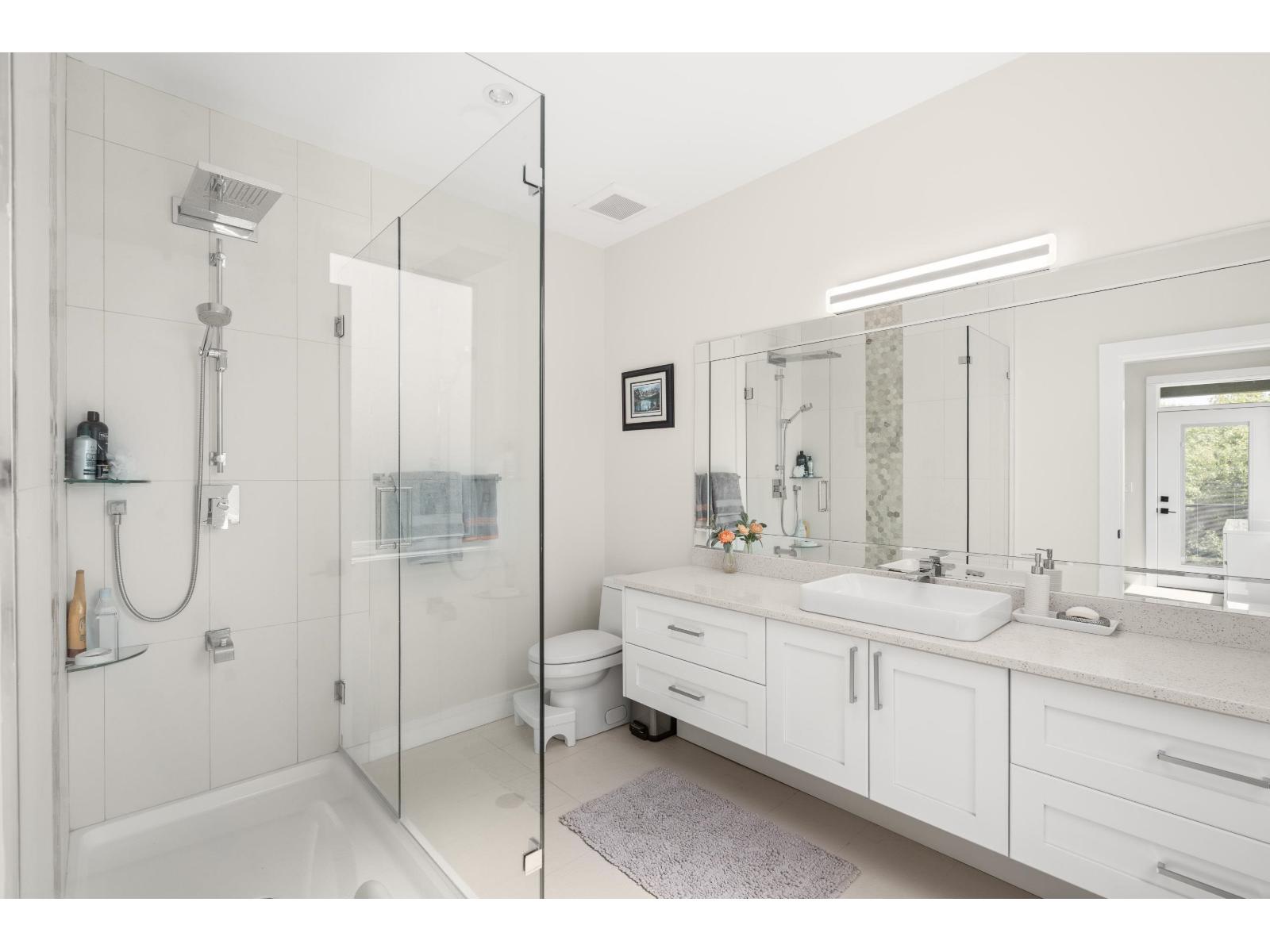 22998 74 Avenue Property Photo 23