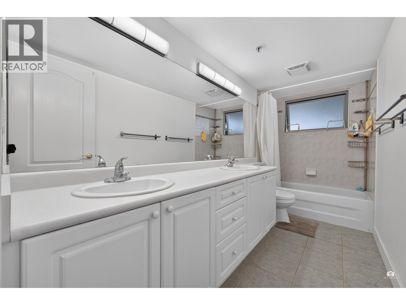 109 5860 Dover Crescent Property Photo 9