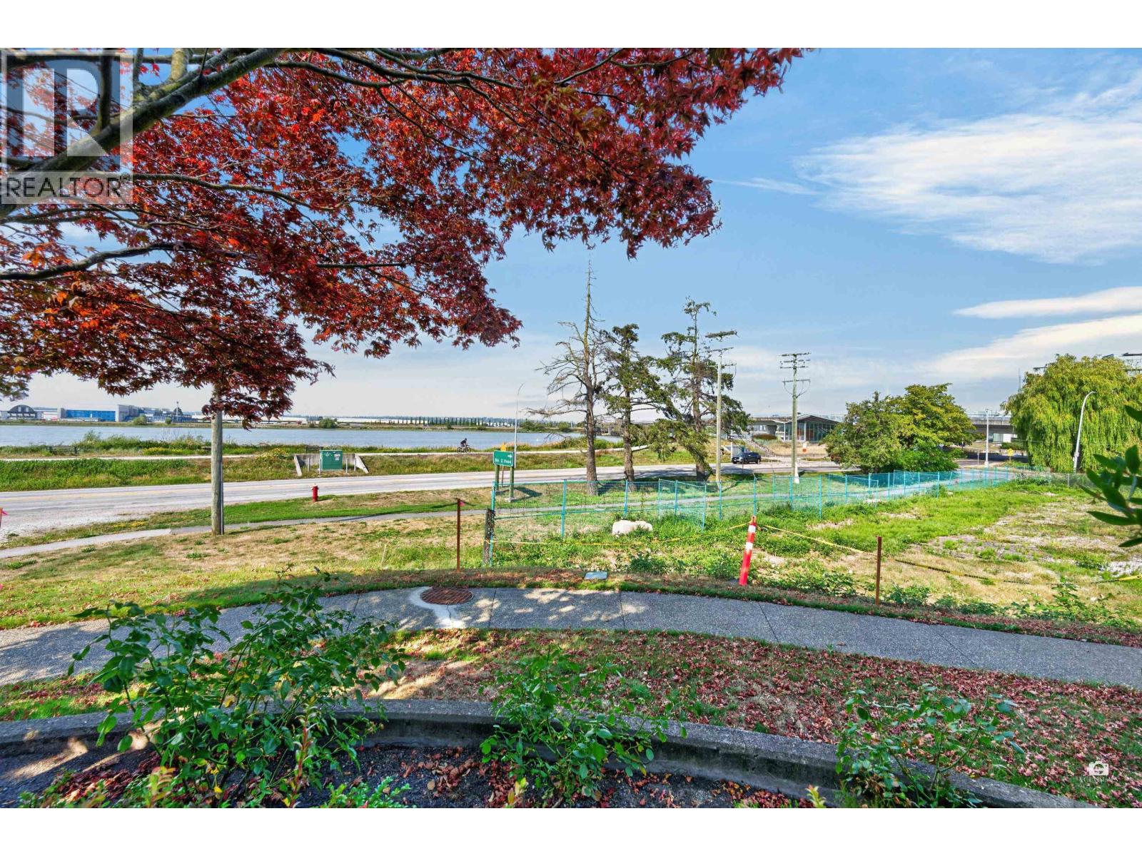 109 5860 Dover Crescent Property Photo 17
