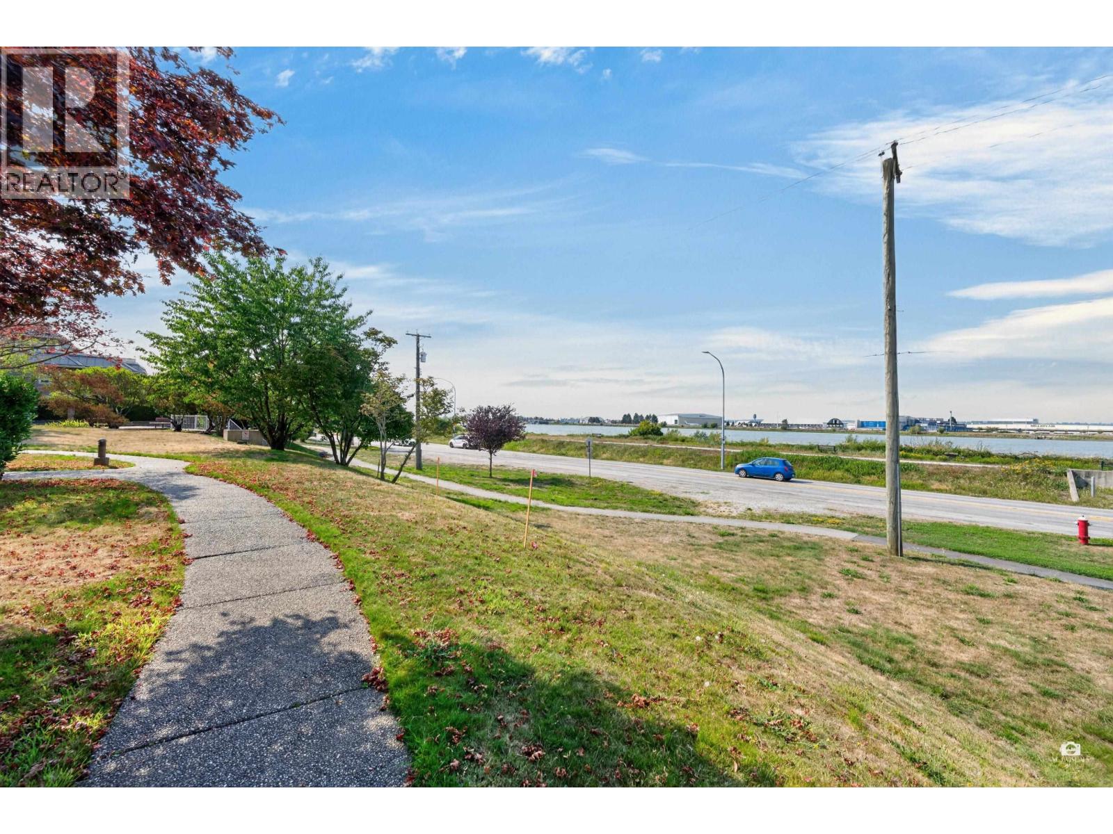 109 5860 Dover Crescent Property Photo 21