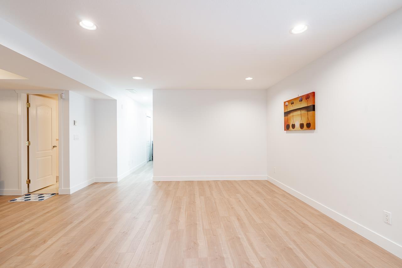 14722 59 Avenue Property Photo 29