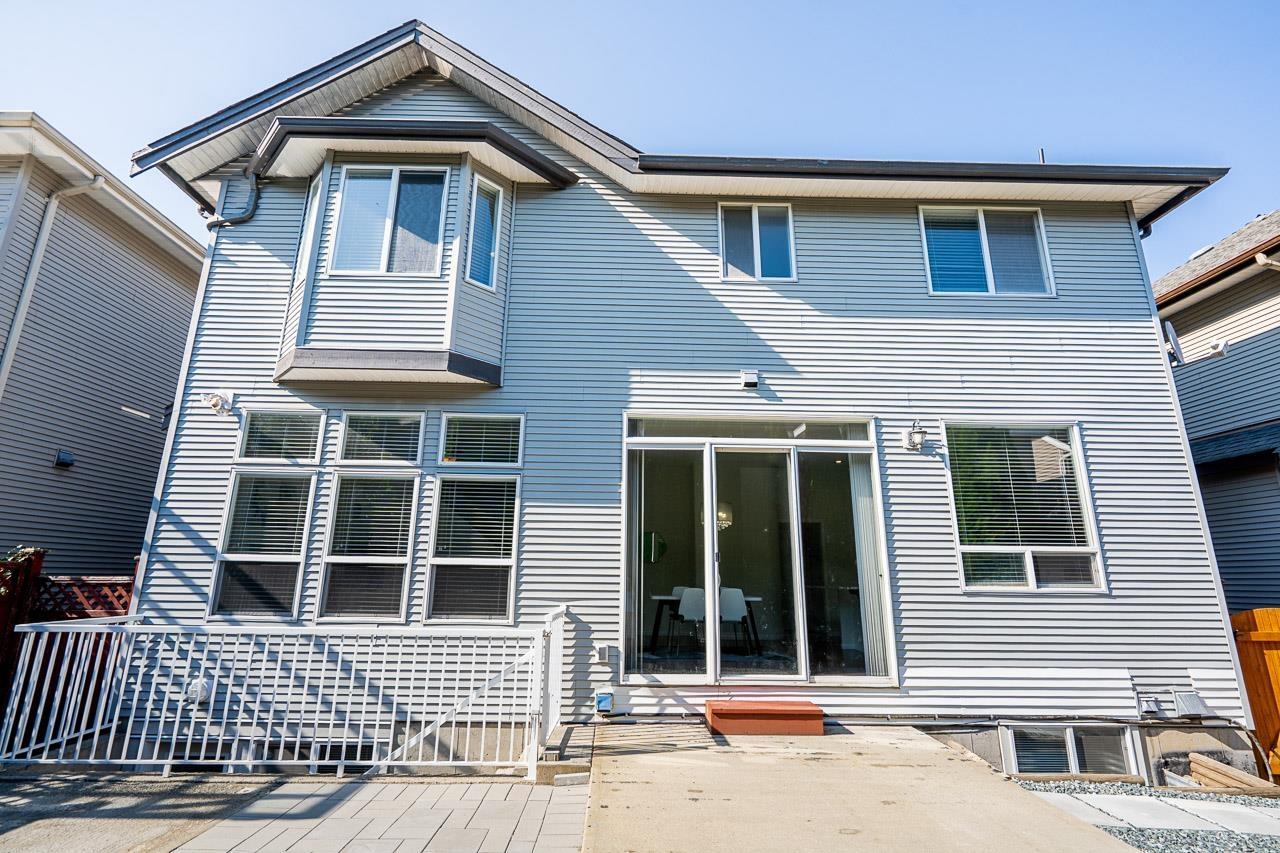 14722 59 Avenue Property Photo 35