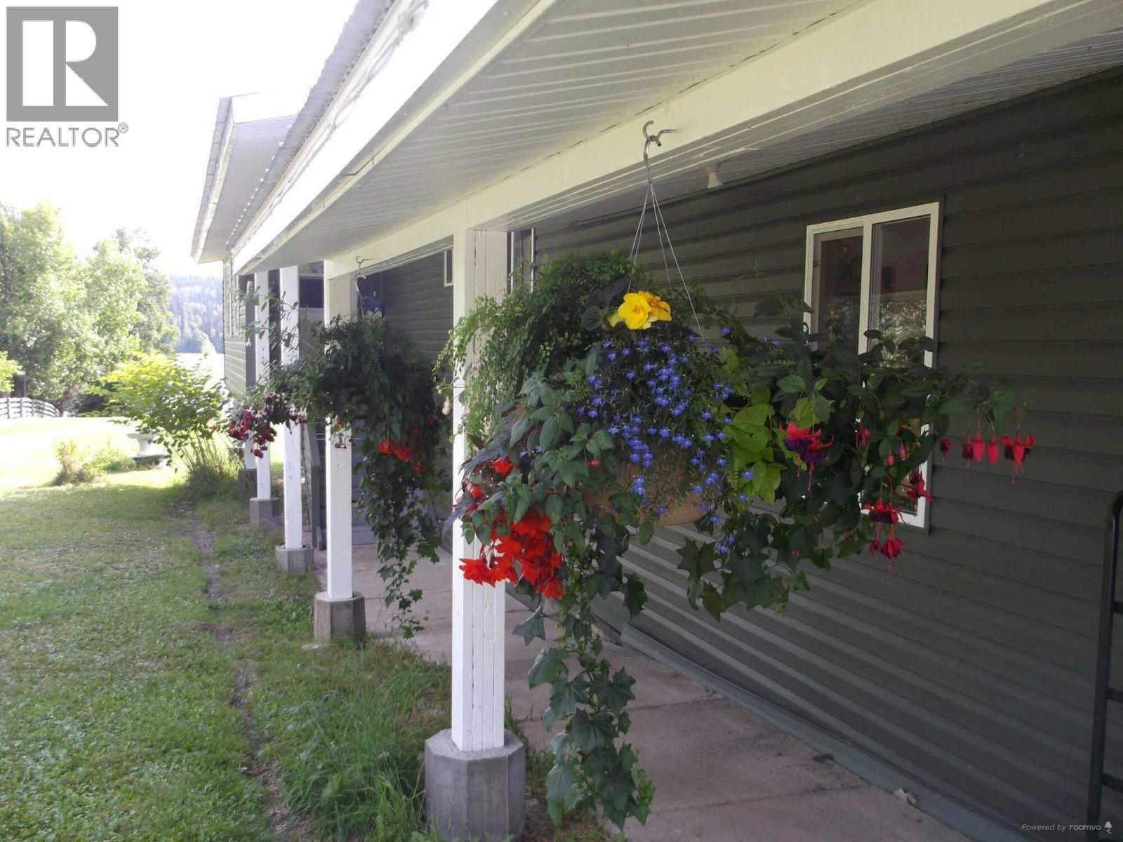 4246 Spur Road Property Photo 8