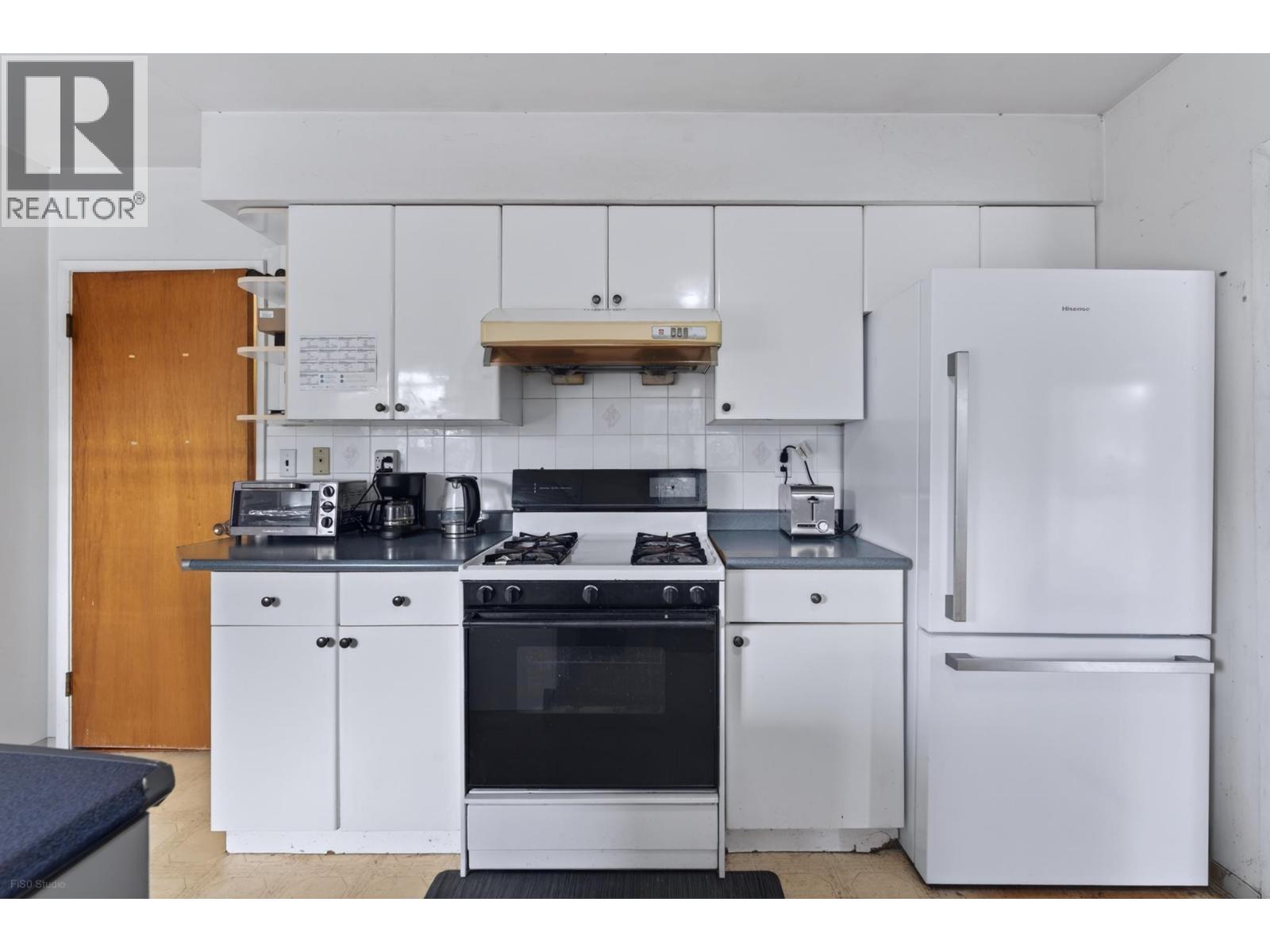 9031 No. 2 Road Property Photo 4