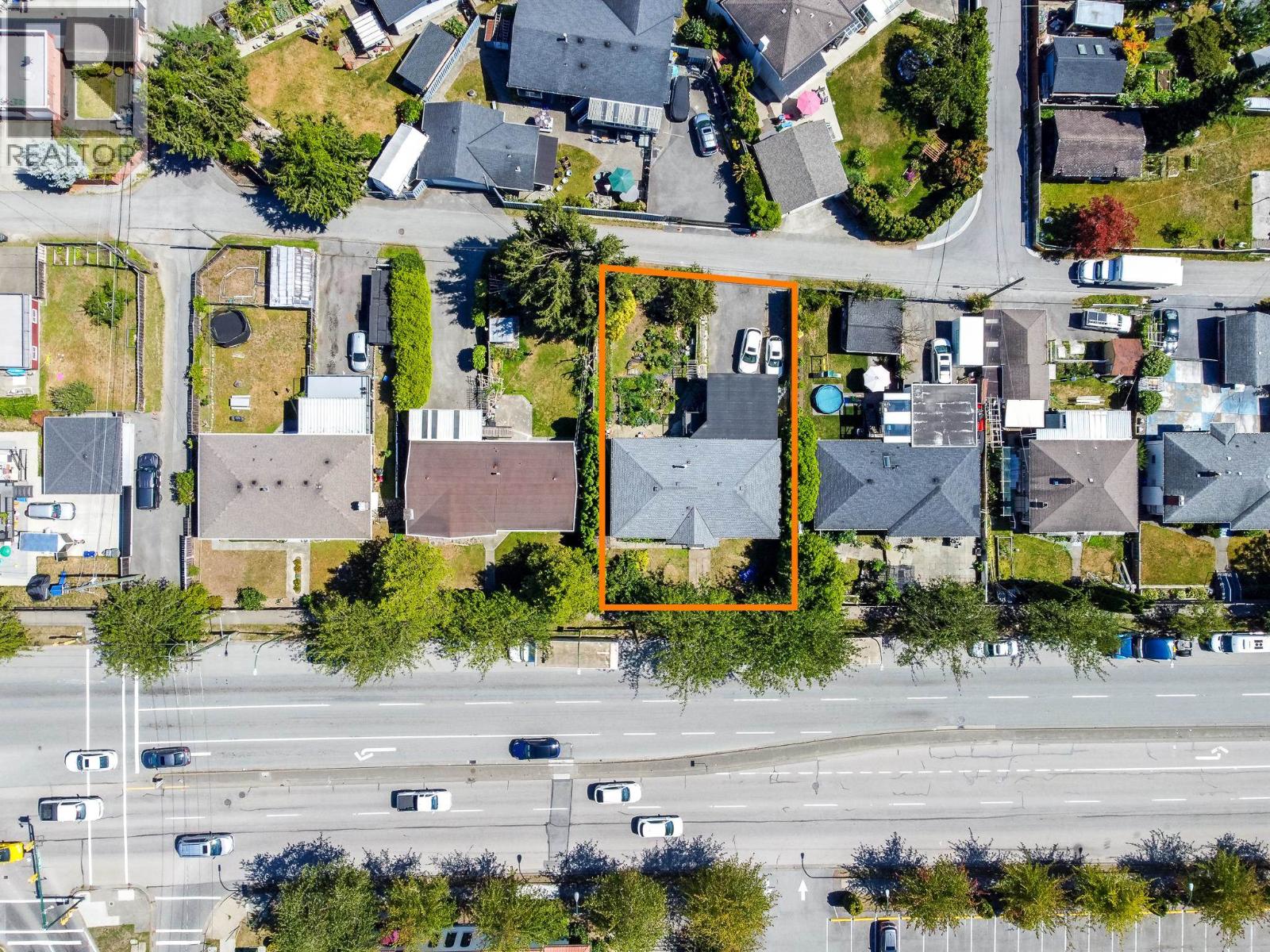 4560 Boundary Road Property Photo 3