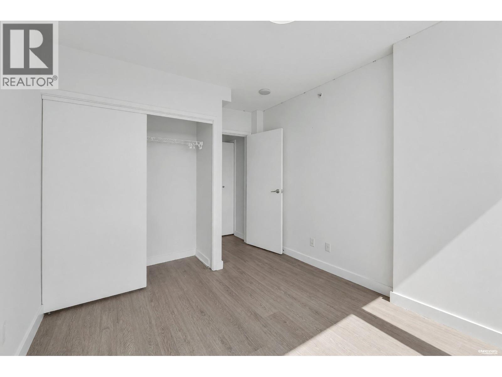 607 7080 No. 3 Road Property Photo 18