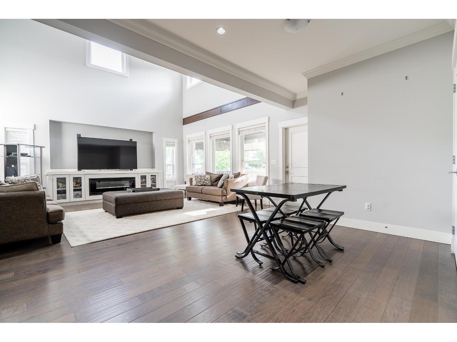 6801 206 Street Property Photo 8