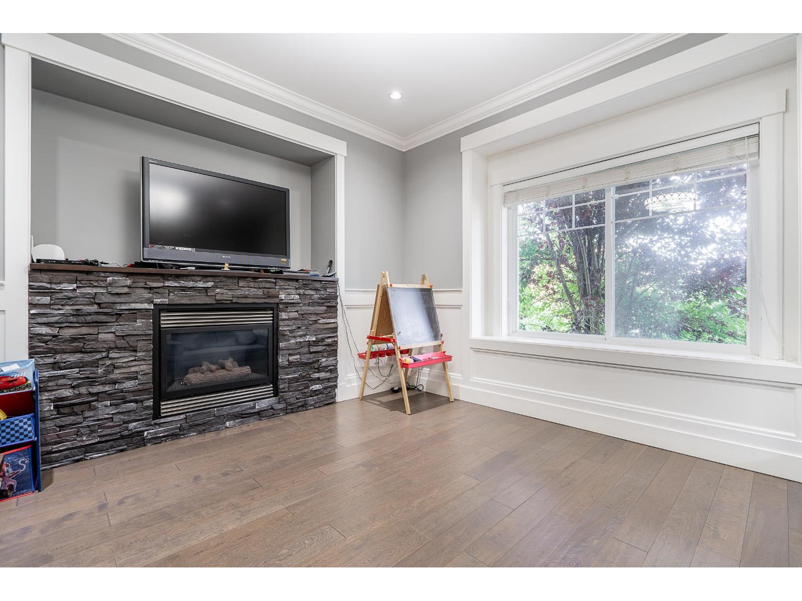 6801 206 Street Property Photo 11