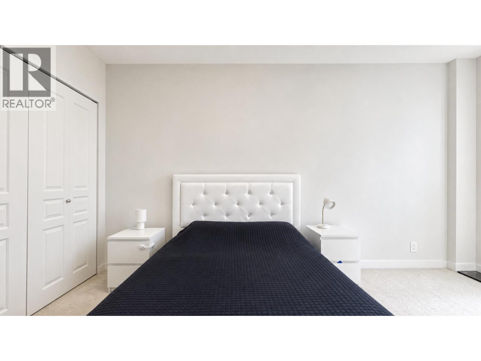 1805 3093 Windsor Gate Property Photo 11