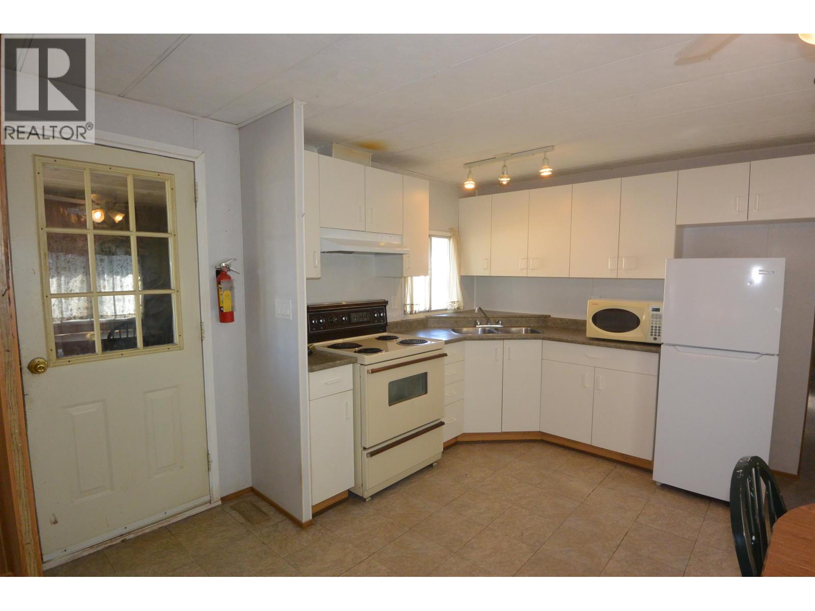 45 95 Laidlaw Road Property Photo 2