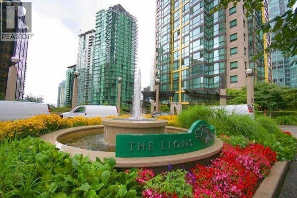 1331 ALBERNI Property Photo 1