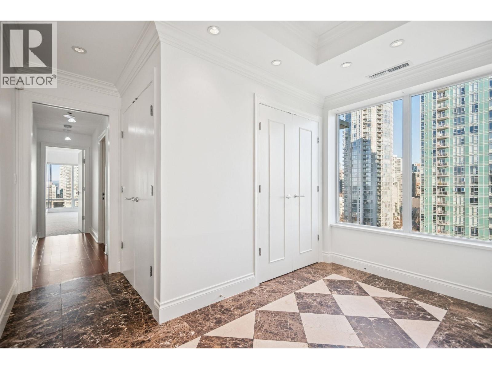 1903 1515 Homer Mews Property Photo 13