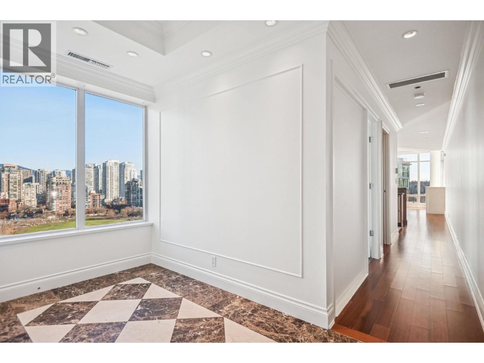1903 1515 Homer Mews Property Photo 14