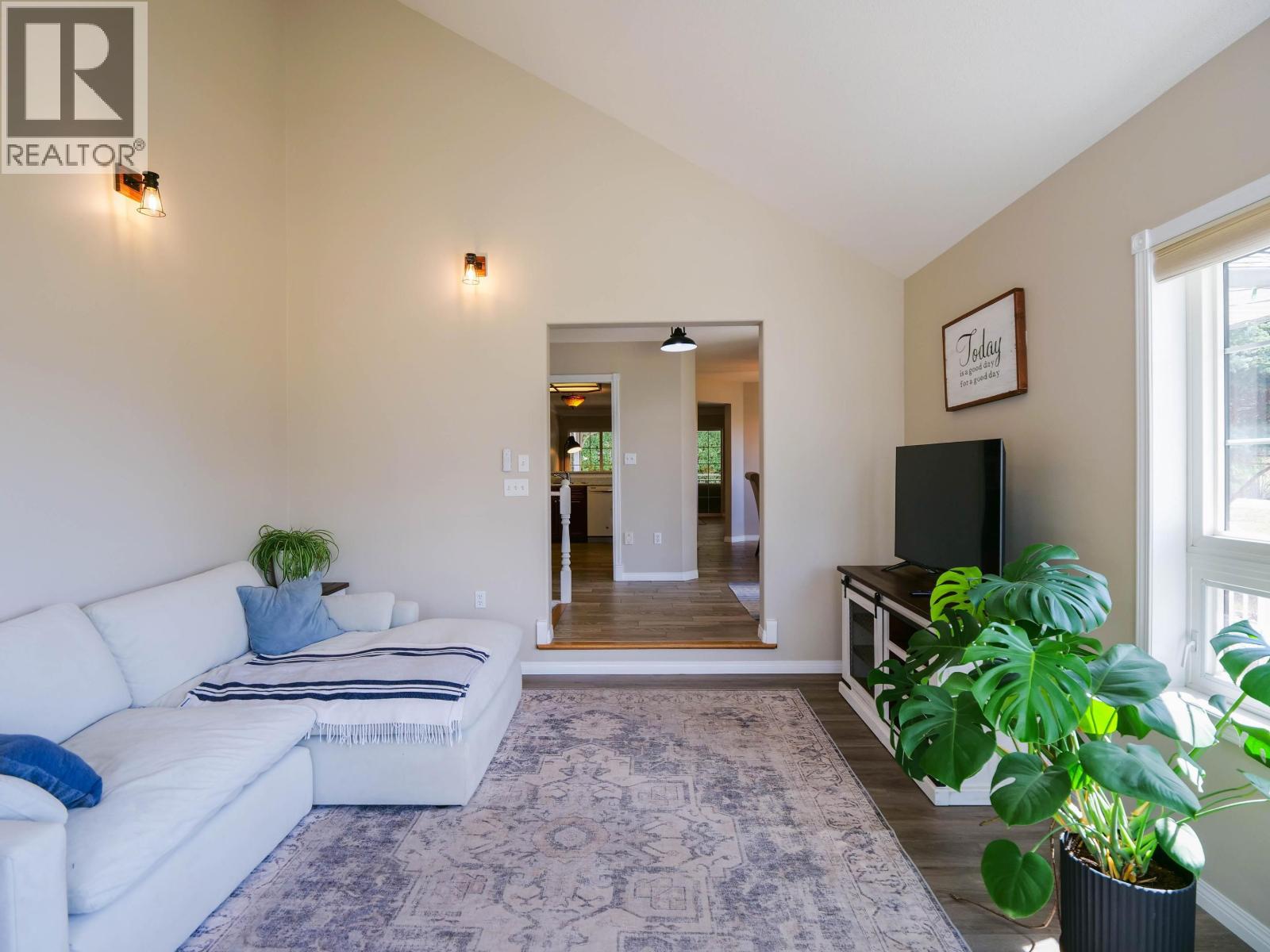 308 Westland Road Property Photo 10