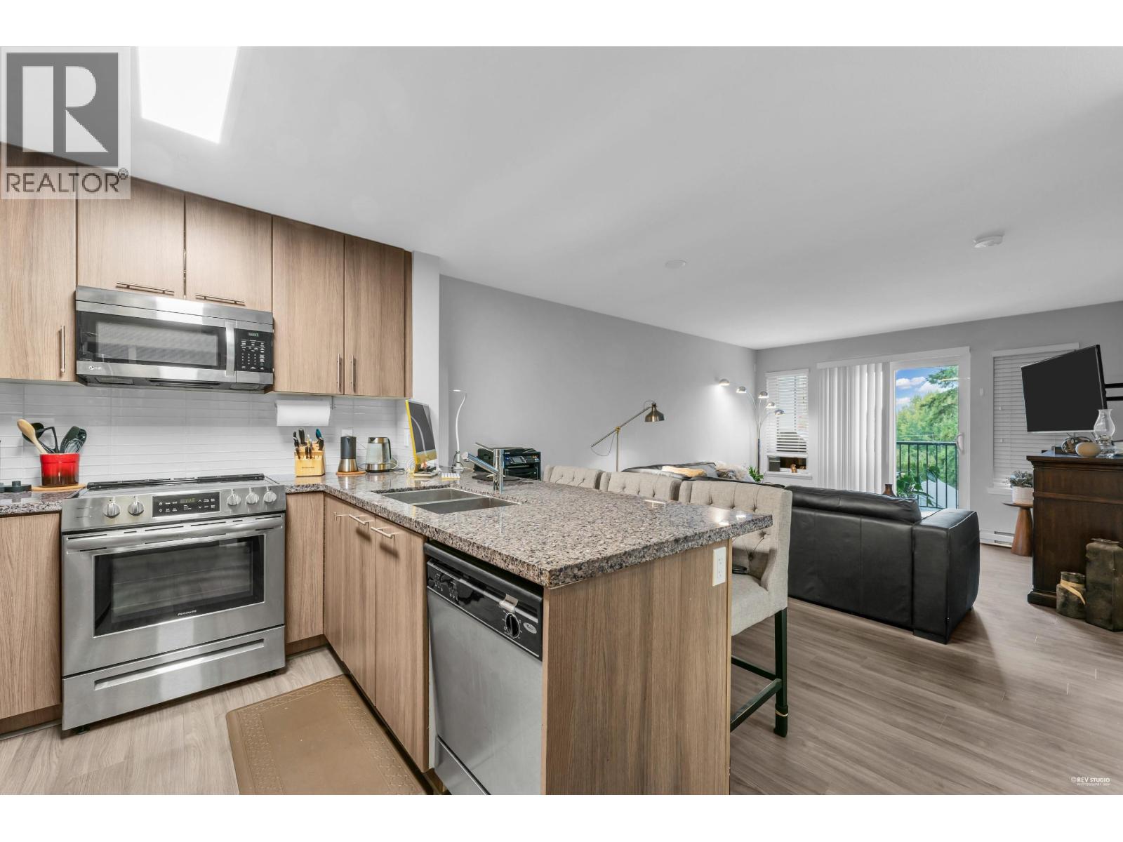 409 12075 EDGE STREET Property Photo 1