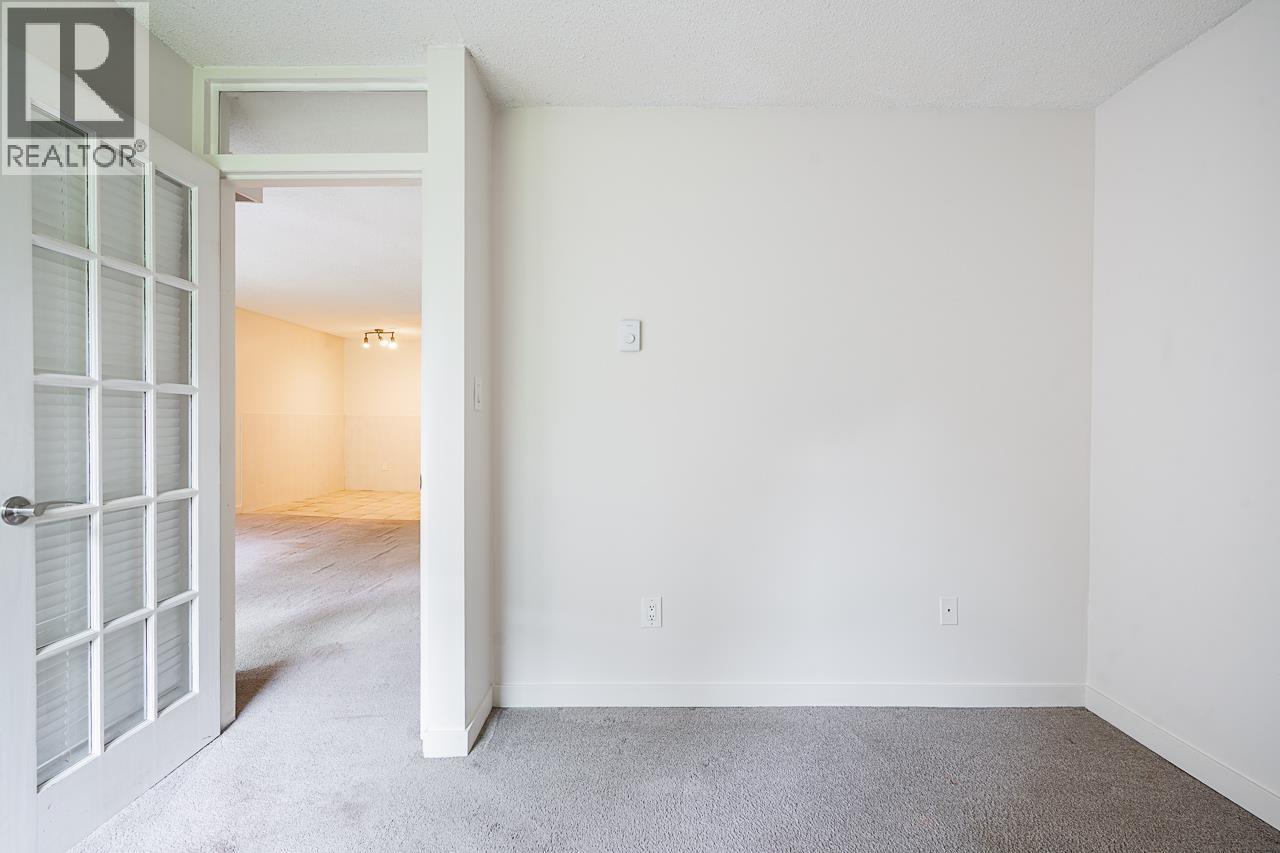 506 9857 Manchester Drive Property Photo 23