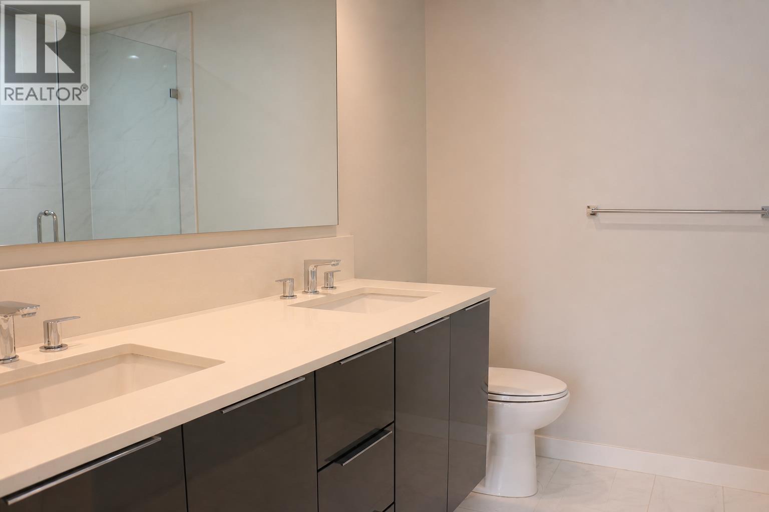 1902 3096 Windsor Gate Property Photo 8