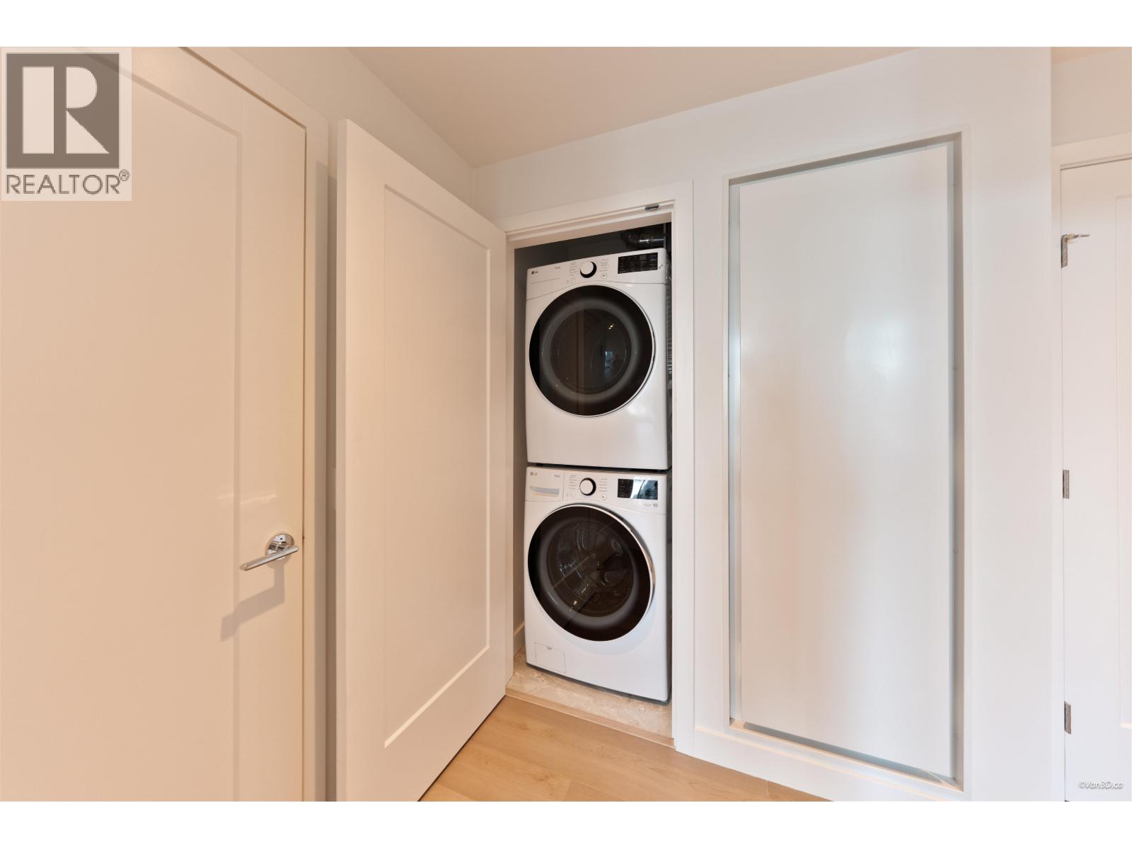1608 2288 Alpha Avenue Property Photo 21