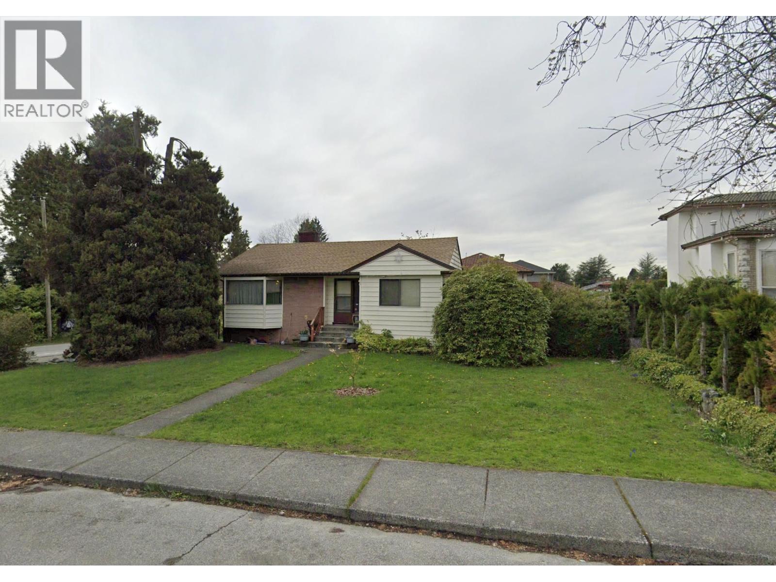 7187 Willingdon Avenue Property Photo 1