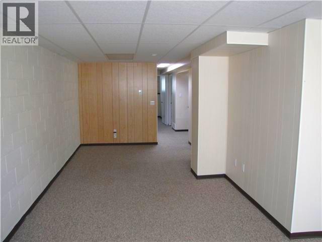 9714-9716 102 Avenue Property Photo 19