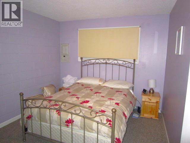 9714-9716 102 Avenue Property Photo 20