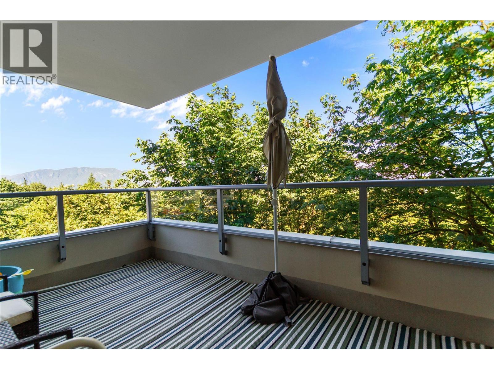 307 9298 University Crescent Property Photo 5
