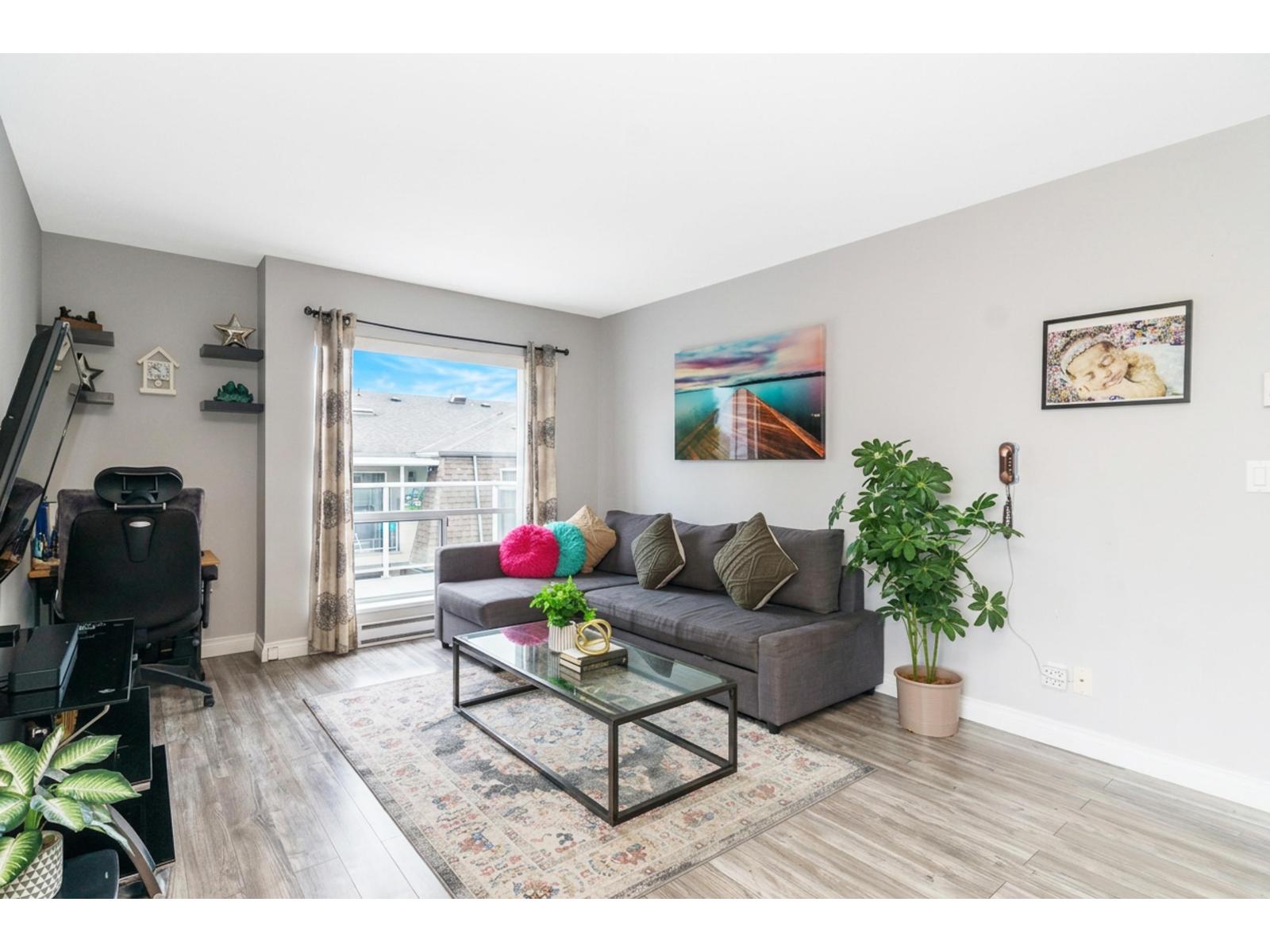 312 13771 72a Avenue Property Photo 9