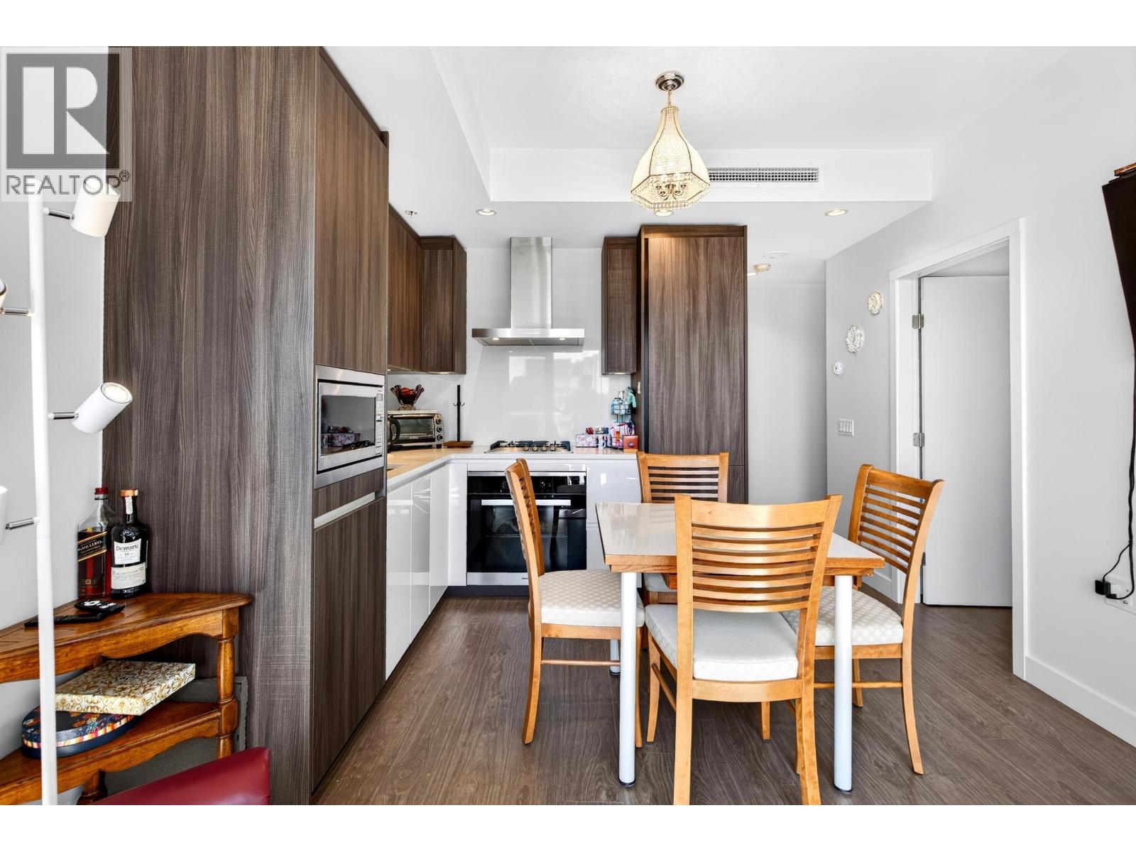 1410 8133 Cook Road Property Photo 5