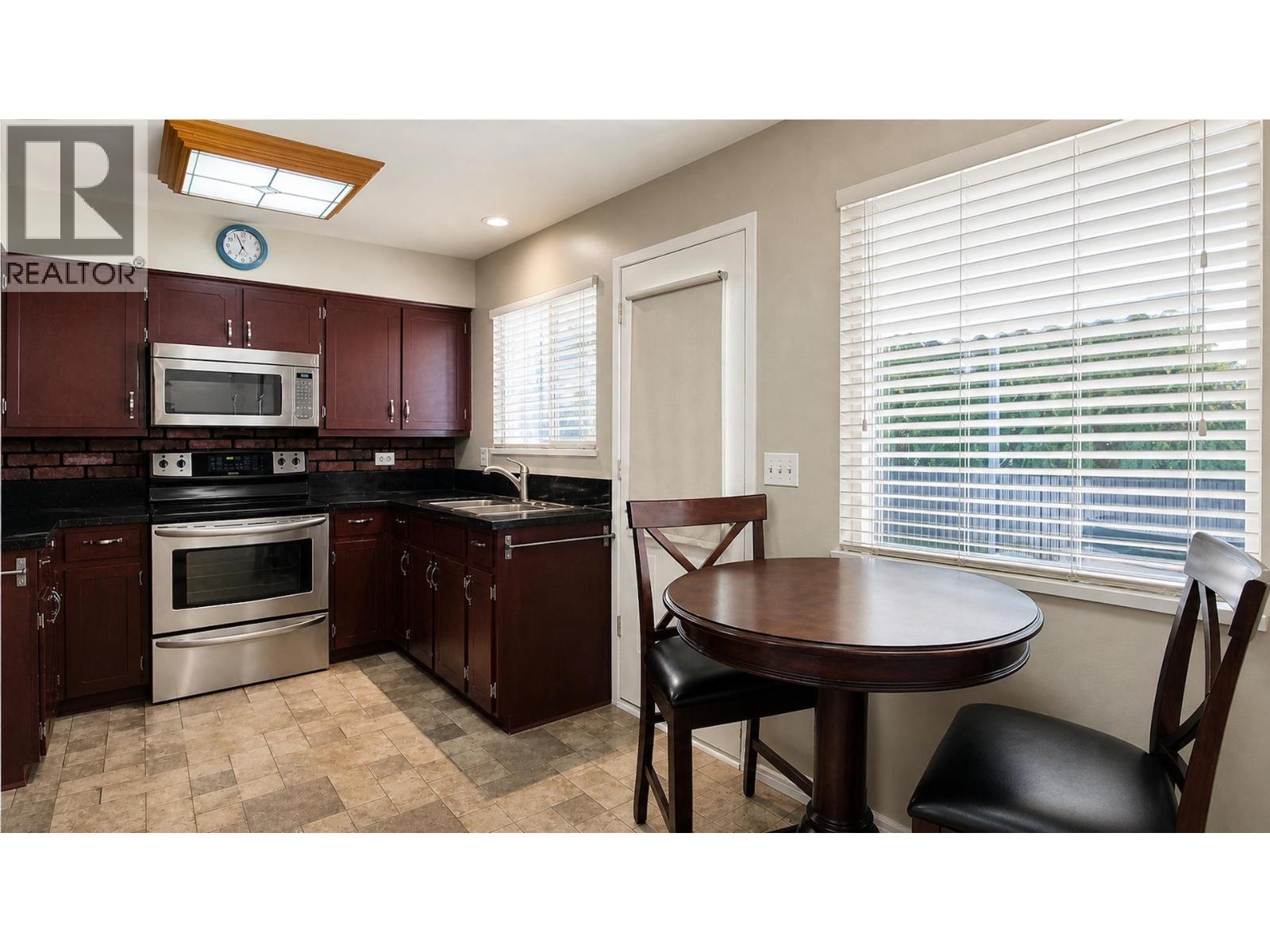 1798 Heather Avenue Property Photo 3