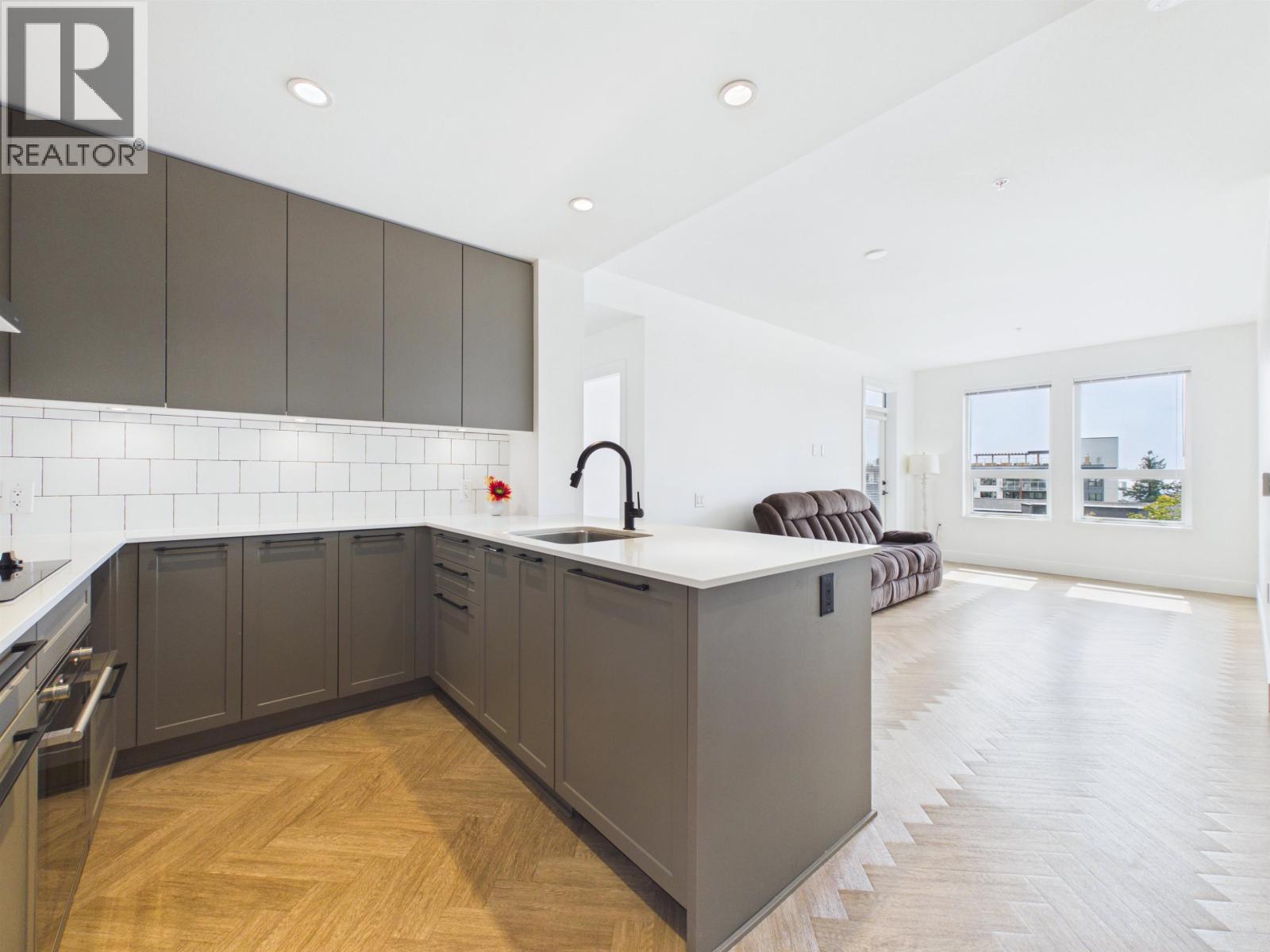 212 9228 Slopes Mews Property Photo 6