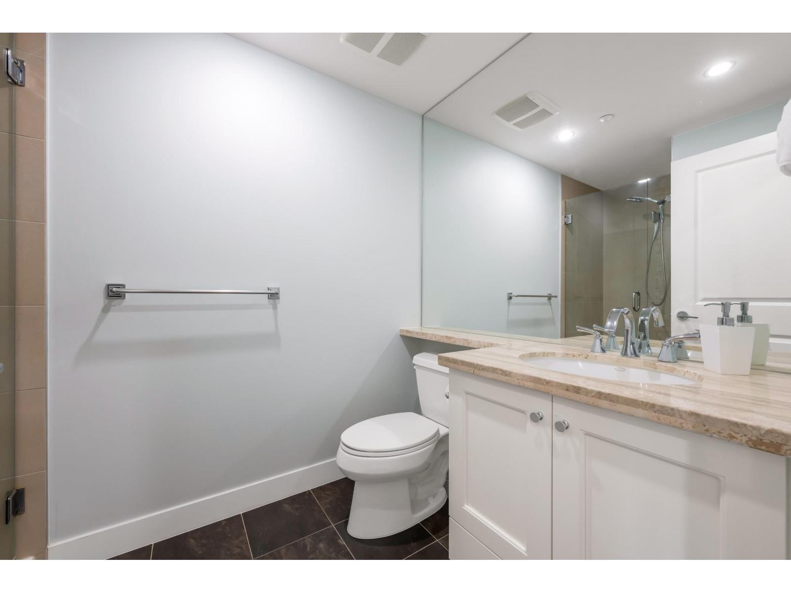 504 14824 North Bluff Road Property Photo 12