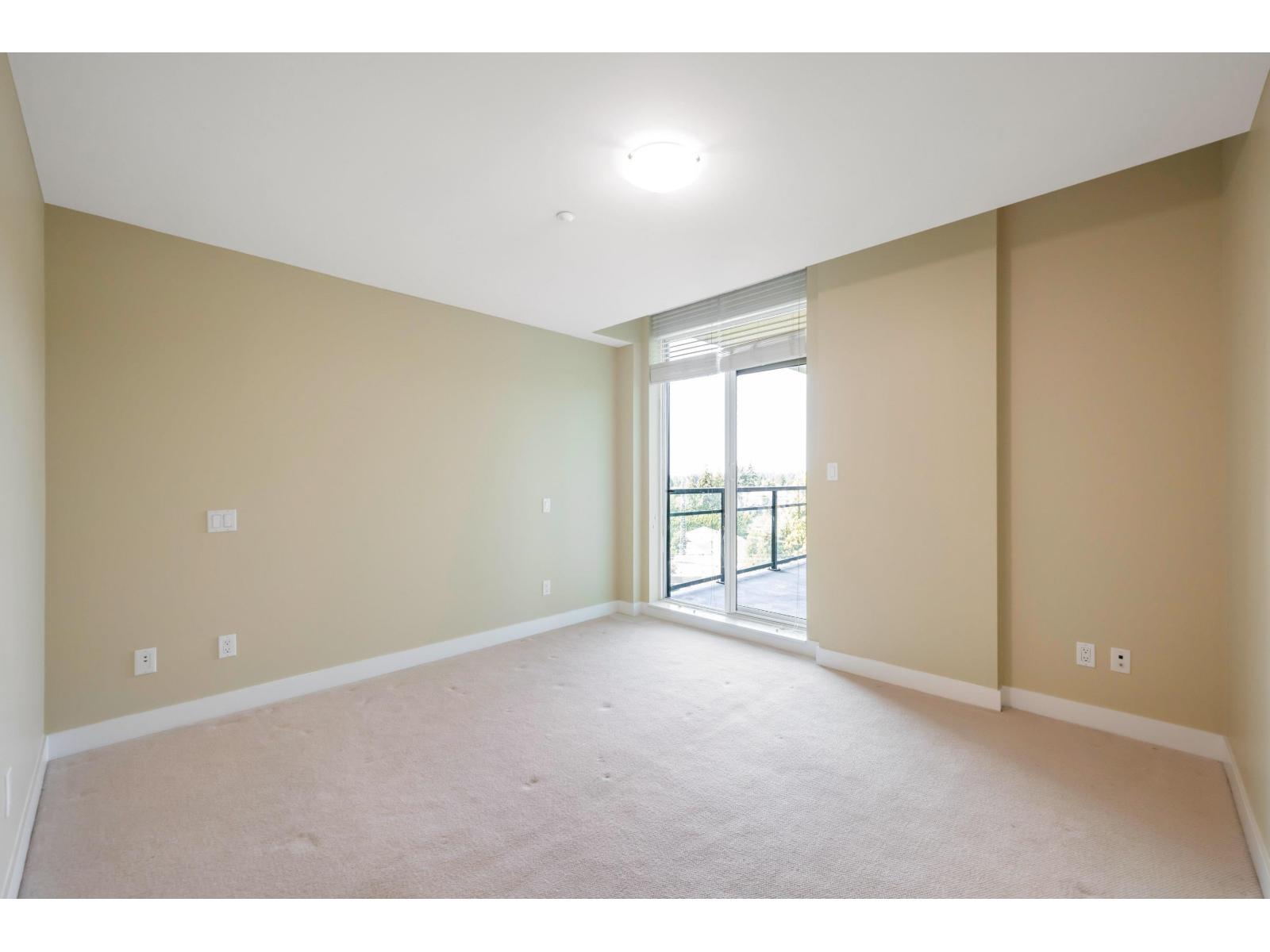 504 14824 North Bluff Road Property Photo 13