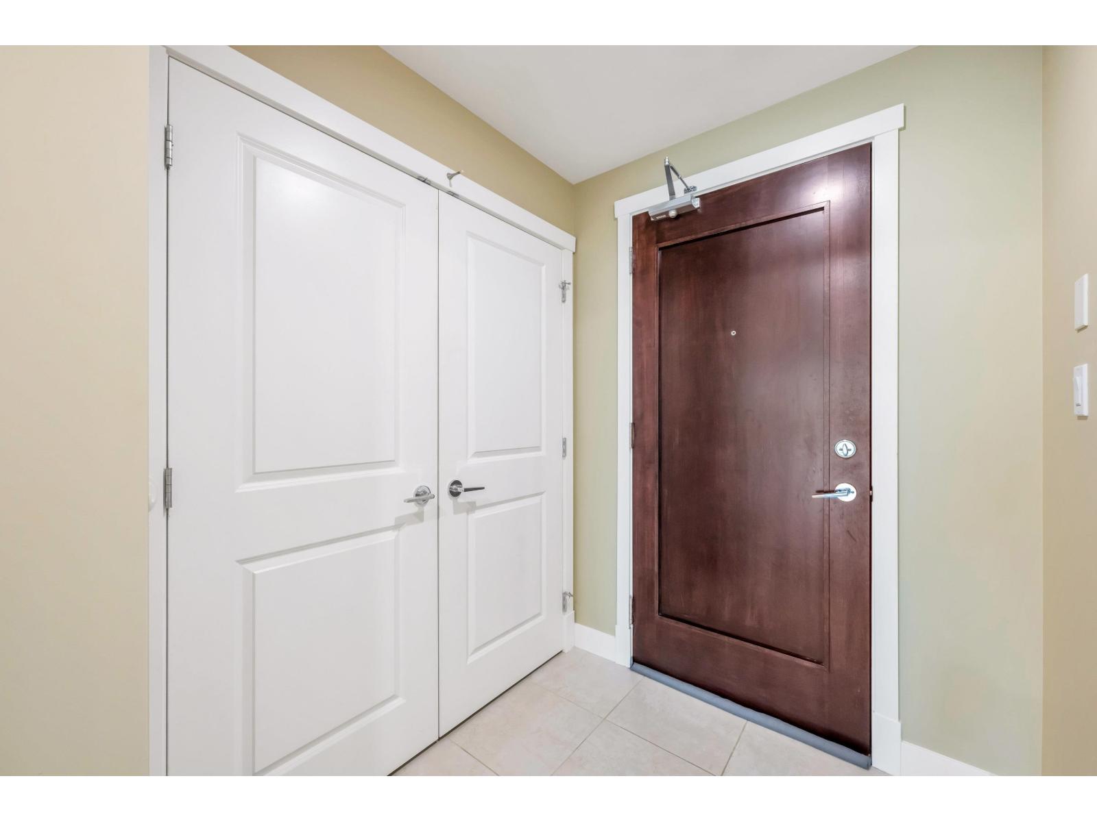 504 14824 North Bluff Road Property Photo 18