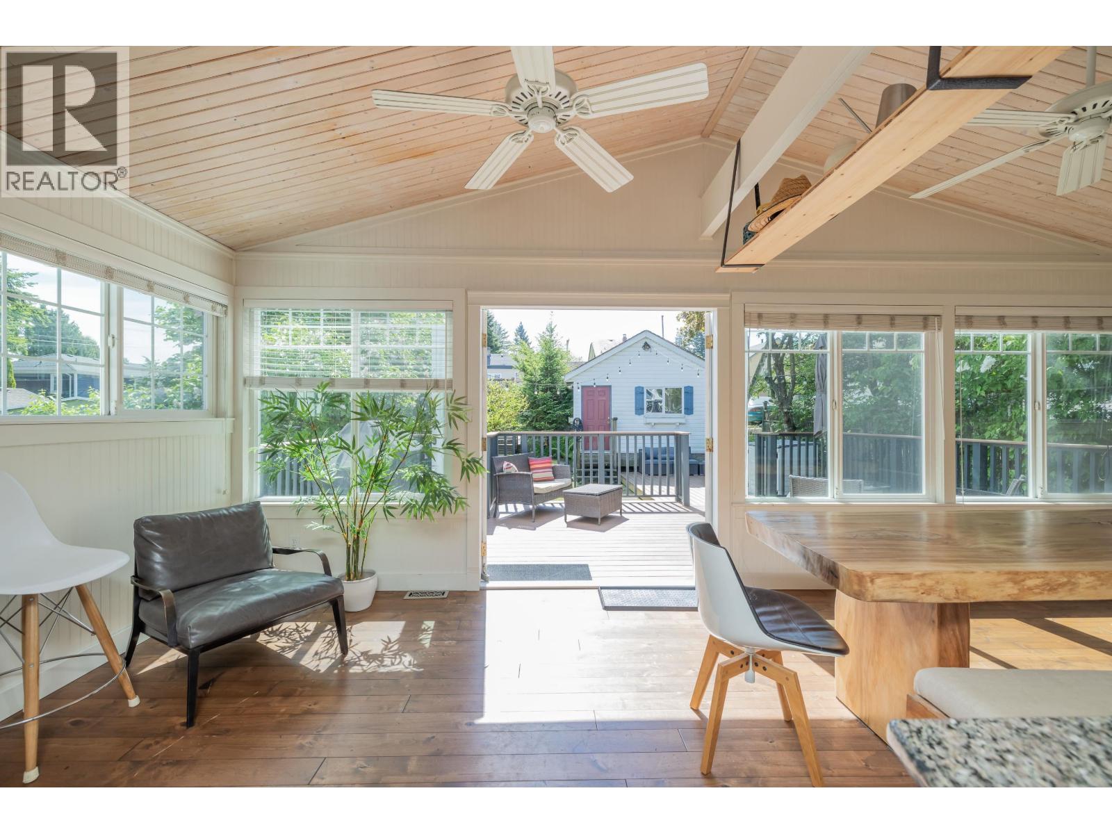 112 DURHAM STREET Property Photo 1