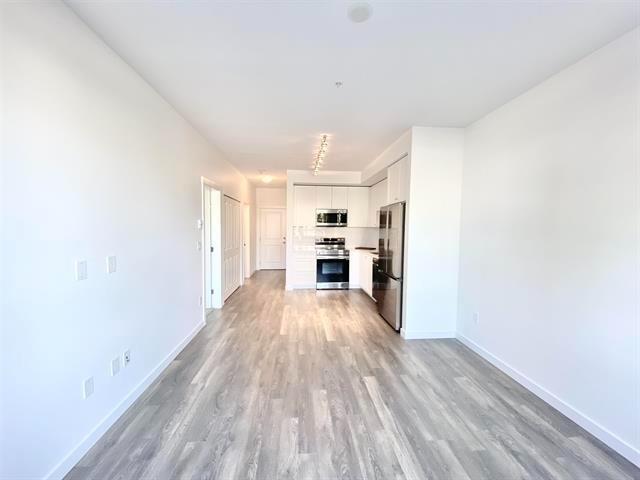 102 15858 Fraser Highway Property Photo 4