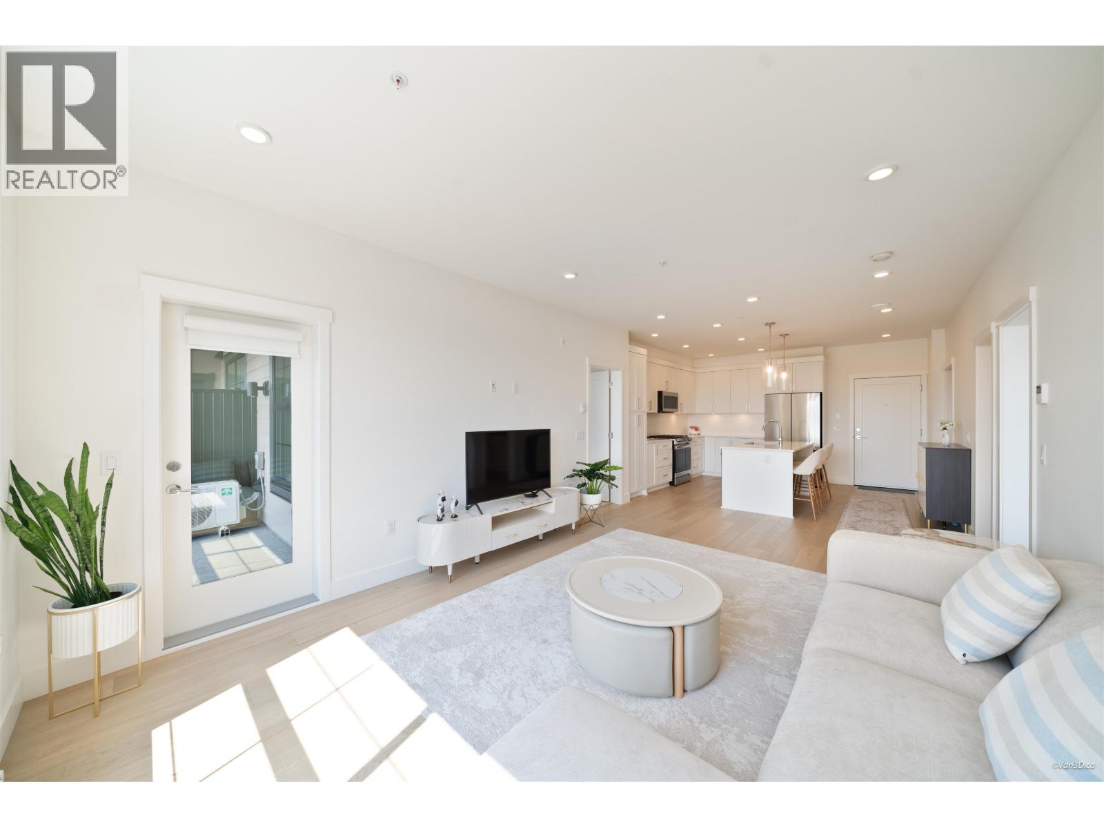 507 22633 Selkirk Avenue Property Photo 11