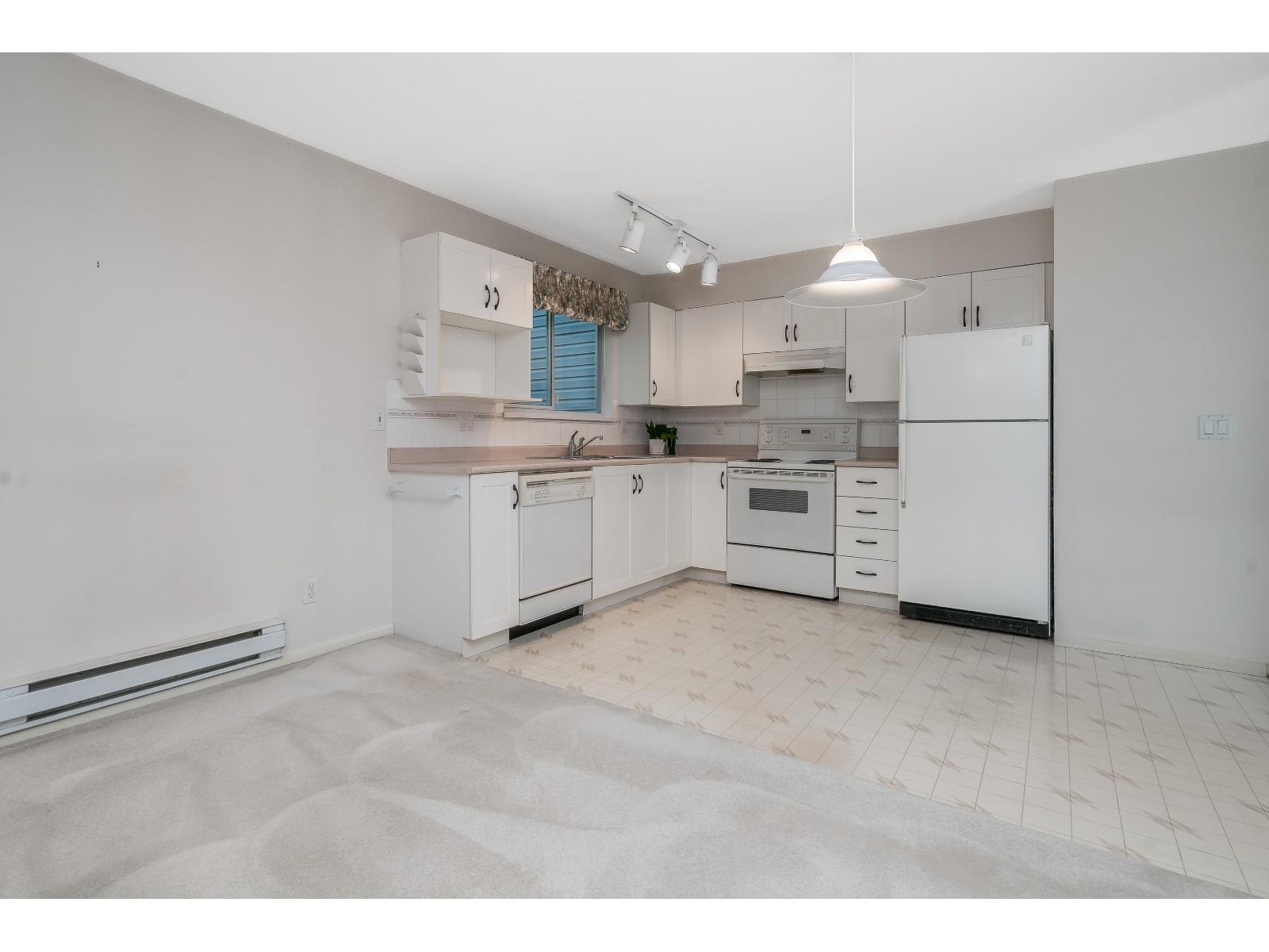 209 2963 Nelson Place Property Photo 14