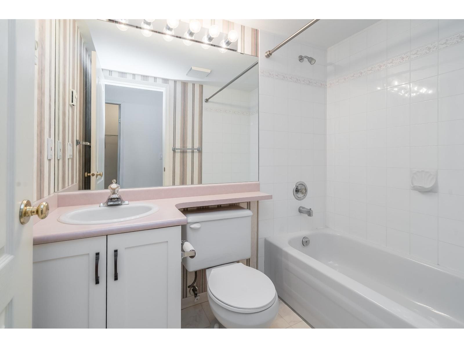 209 2963 Nelson Place Property Photo 19