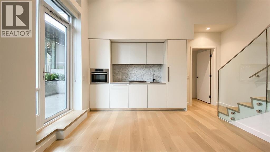 506 1365 Davie Street Property Photo 2