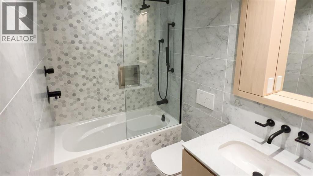 506 1365 Davie Street Property Photo 9