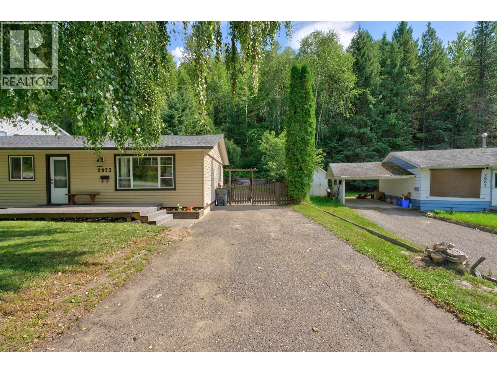 2073 Woodhaven Drive Property Photo 2