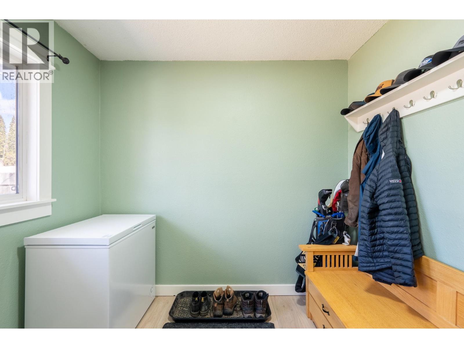 2073 Woodhaven Drive Property Photo 21