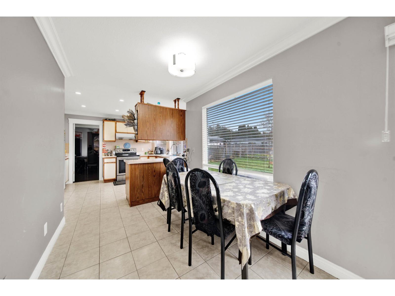 7478 123 Street Property Photo 12
