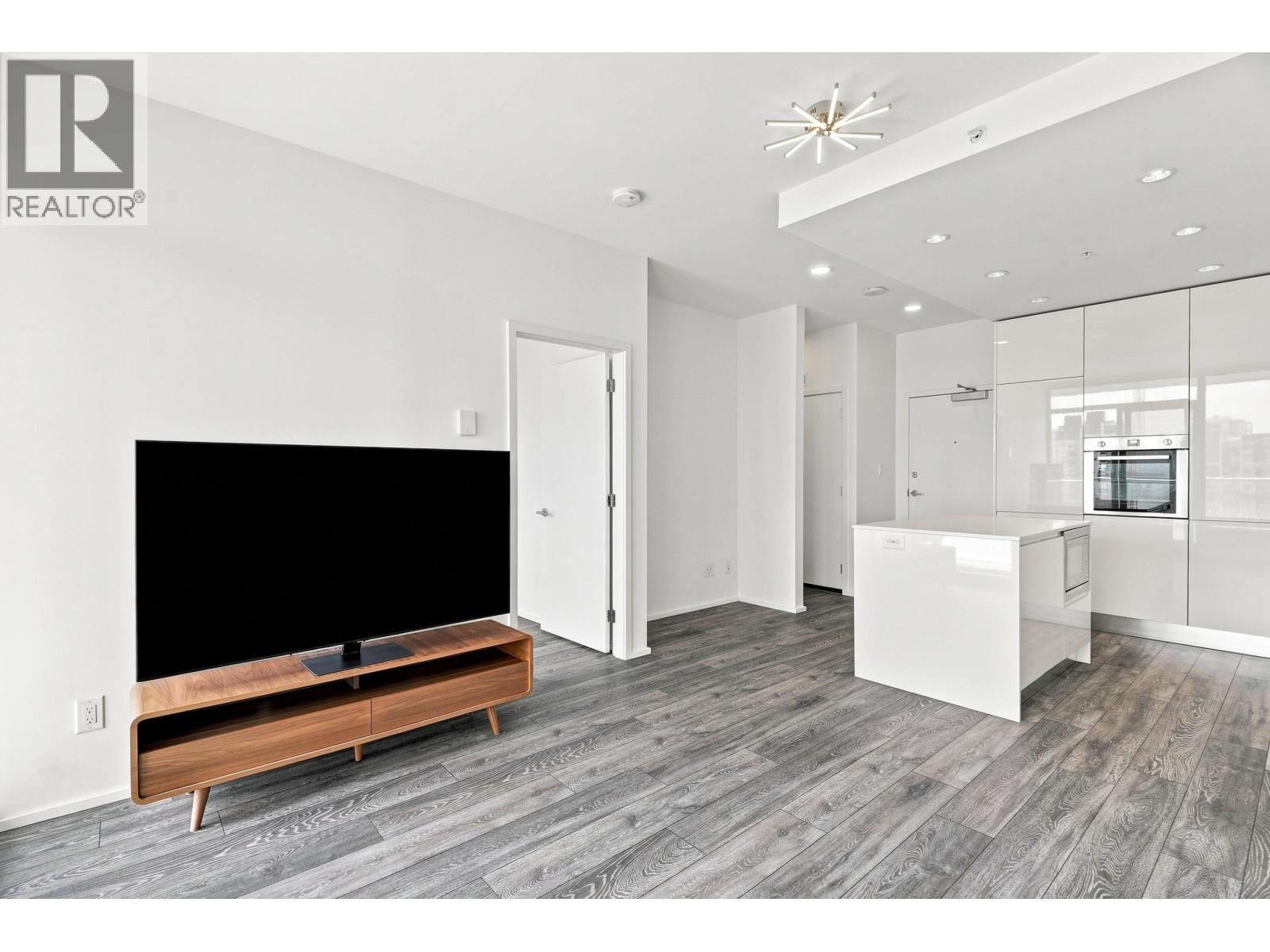 904 4650 Brentwood Boulevard Property Photo 7