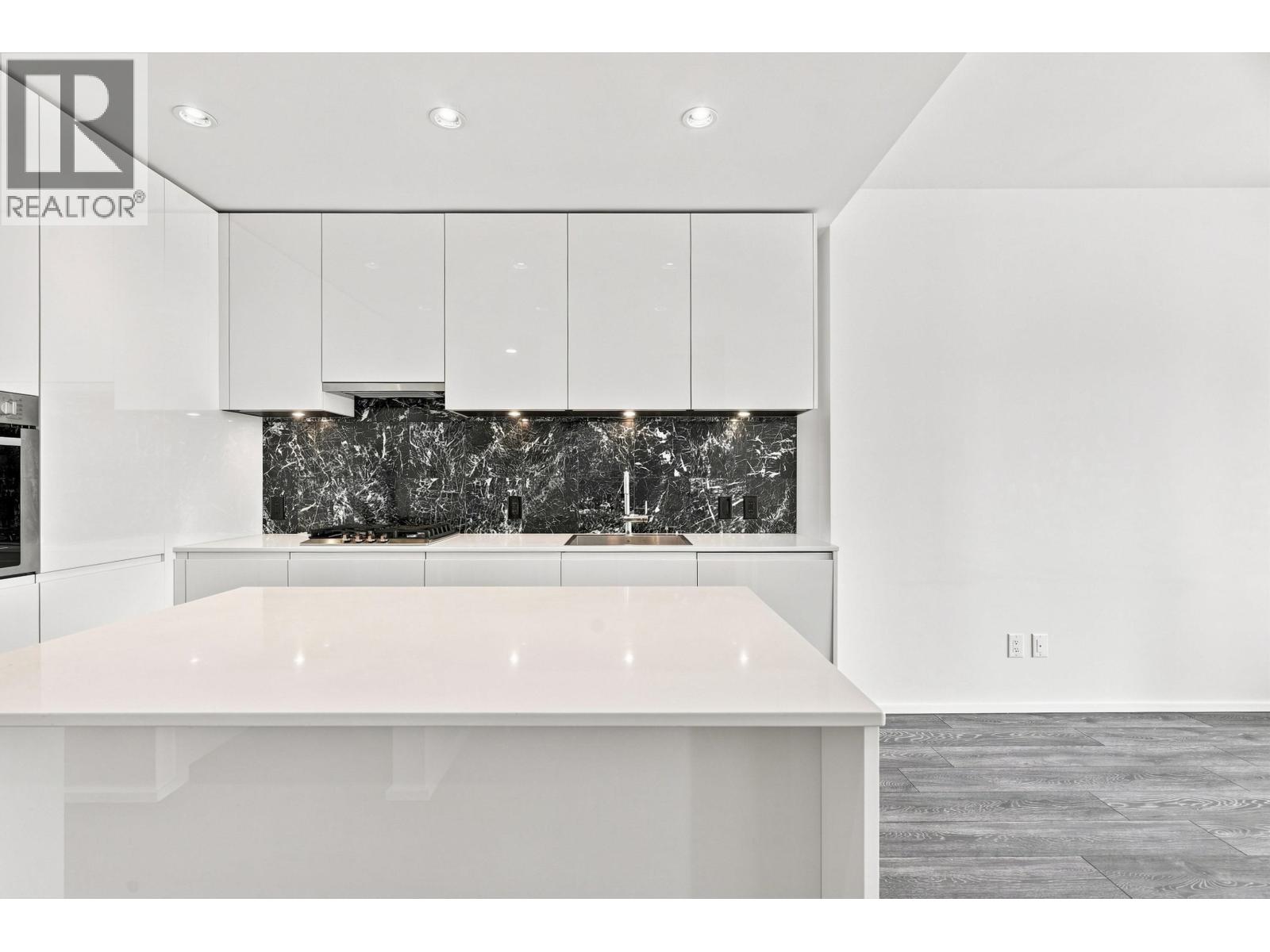 904 4650 Brentwood Boulevard Property Photo 10